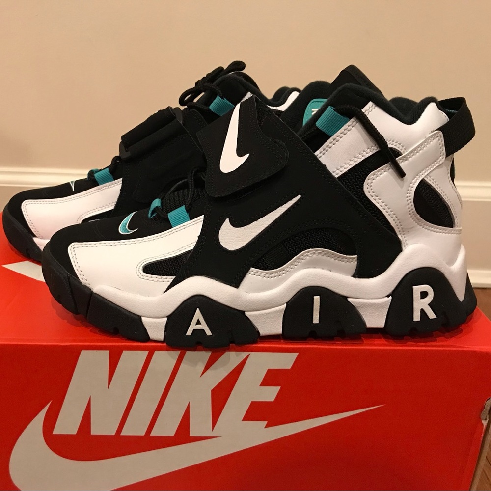 Nike Air Barrage Cabana Mid (Men’s Size 8/Women's Size 9.5)